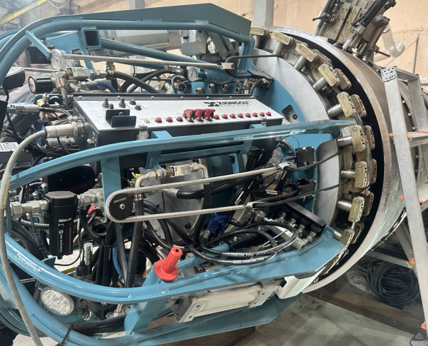 Внутренний автоматический сварочный центратор A-800X